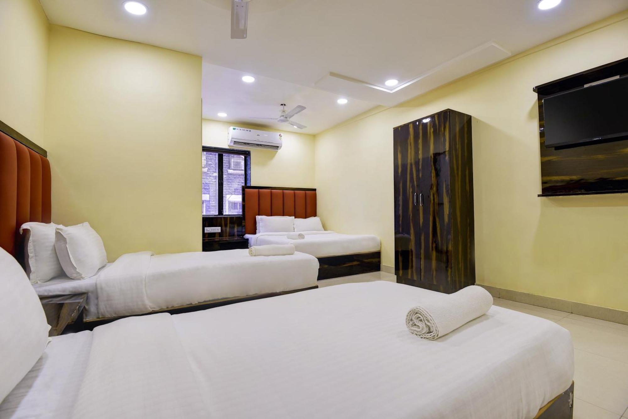 Hotel Deluxe مومباي المظهر الخارجي الصورة